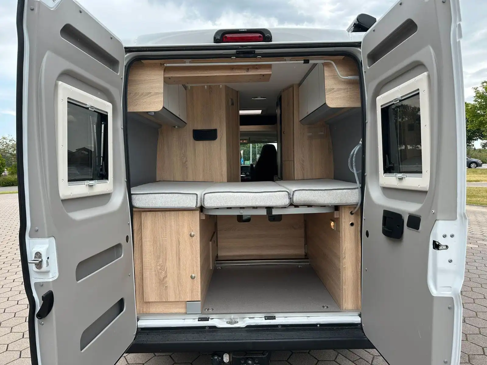 CLEVER Van 600 Celebration